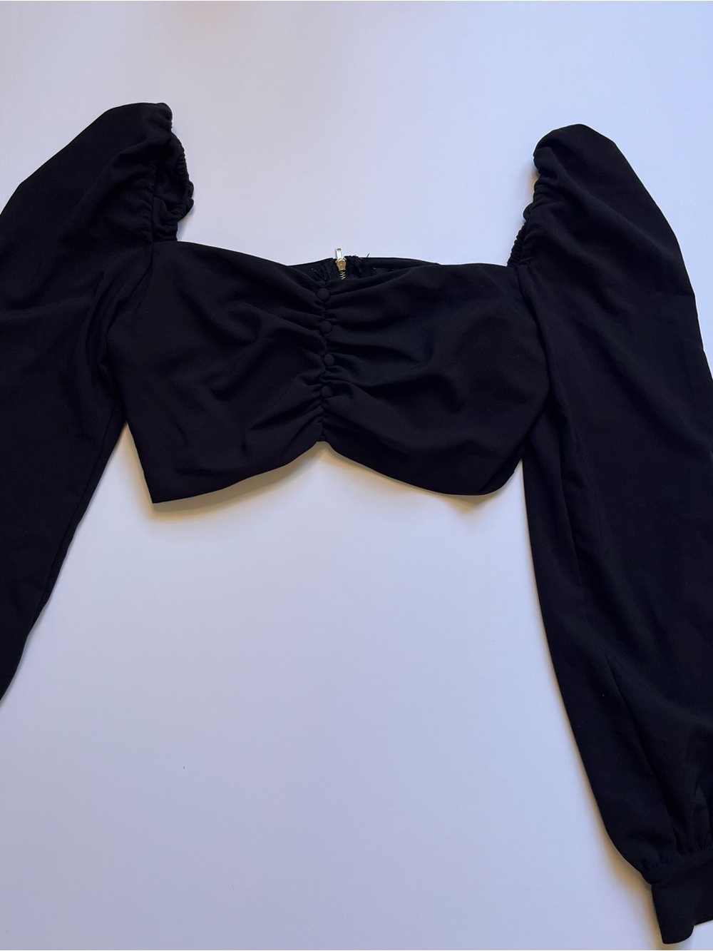 Forever 21 Black Ruched Puff-Sleeve Crop Top